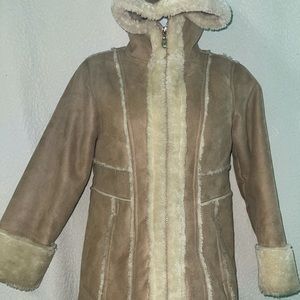 Girls jacket tan with fur trim